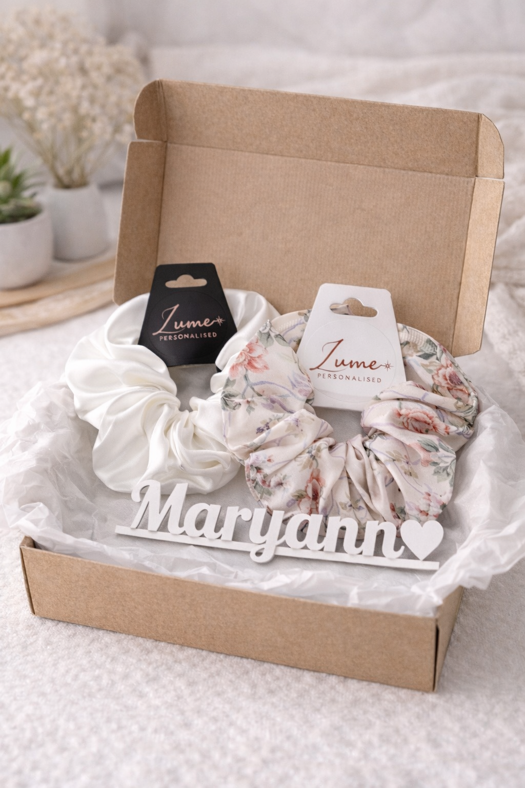 Personalised name display & Scrunch Gift set